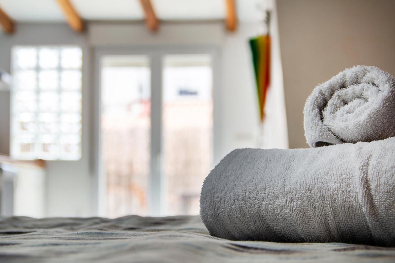 Estudio Para Parejas Con Terraza En La Playa Walencja Zewnętrze zdjęcie